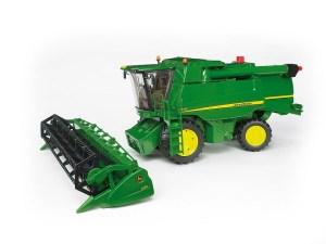 02132-john-deere-kombajn-bruder-01