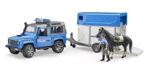 02588-land-rover-policija-konji-bruder-01