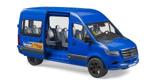 02681-mercedes-sprinter-kombi-sa-vozacem-bruder-01